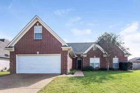 5820 Lillian Bend Dr, Arlington, TN 38002