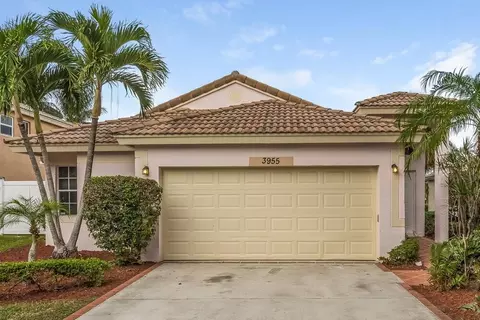 3955 Laurelwood Ln, Delray Beach, FL 33445