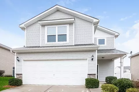 8728 Balsam Bay Rd, Charlotte, NC 28227