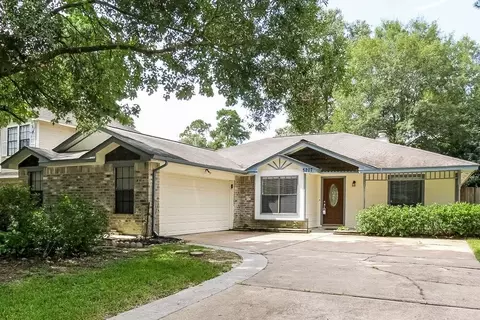 5207 Village Springs Dr, Houston, TX 77339