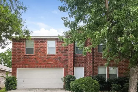 8737 Hunters Point Way, Fort Worth, TX 76123