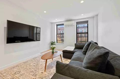 141 E 33rd St, New York, NY 10016