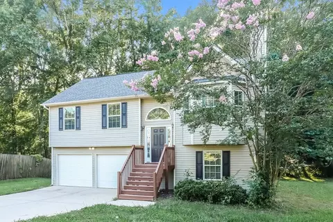 97 Summer Creek Dr, Dallas, GA 30157