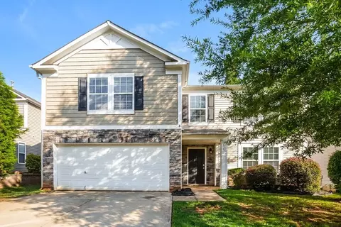 5437 Twin Brook Dr, Charlotte, NC 28269