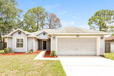 3827 Star Leaf Rd, Jacksonville, FL 32210