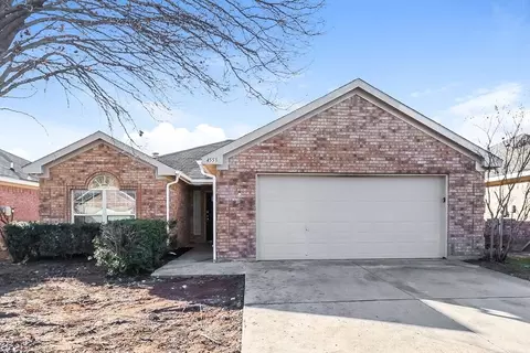 4553 Wheatland Dr, Fort Worth, TX 76179