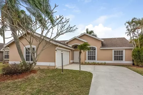 1651 Weather Vane Pl, Wellington, FL 33414