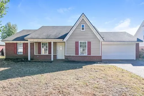 4185 Shadow Oaks Dr, Horn Lake, MS 38637