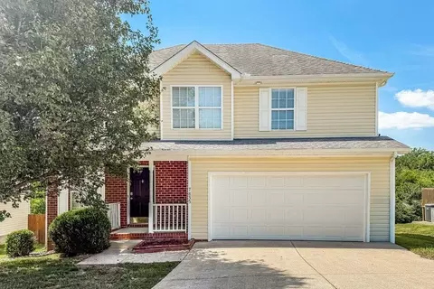 7835 Rainey Dr, Antioch, TN 37013