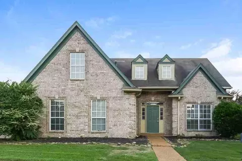 9093 Weeping Cherry Ln, Cordova, TN 38016