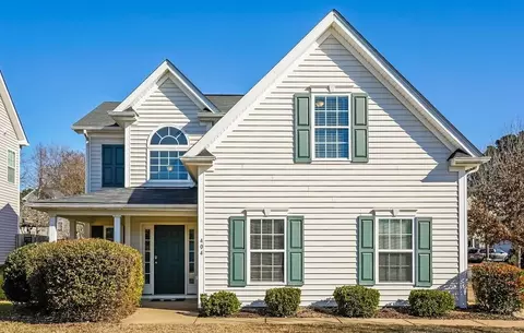 404 Timber Meadow Lake Dr, Fuquay Varina, NC 27526