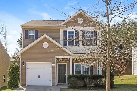 2541 Meadow Crossing Dr, Dallas, NC 28034