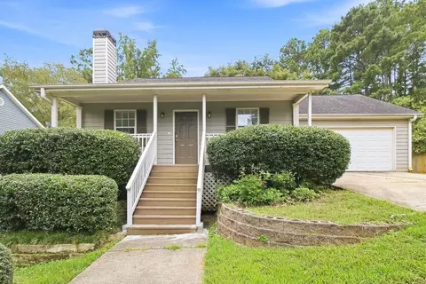 505 Horseshoe Cir, Stockbridge, GA 30281