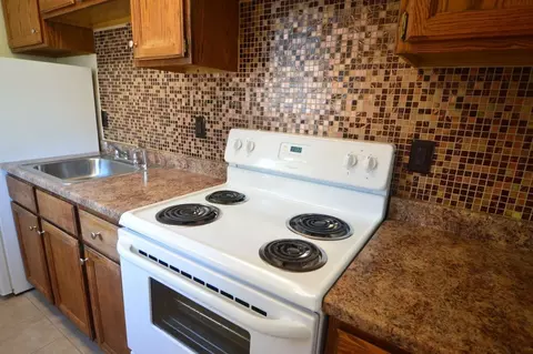 15 Winter St, Fitchburg, MA 01420