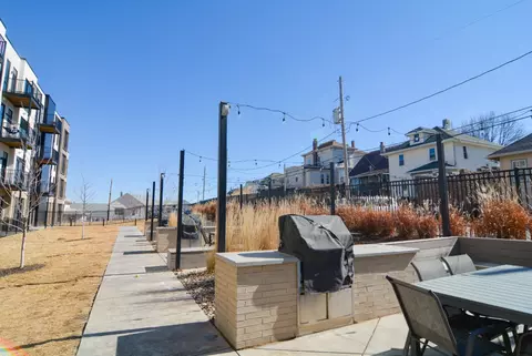925 Pierce St, Omaha, NE 68108
