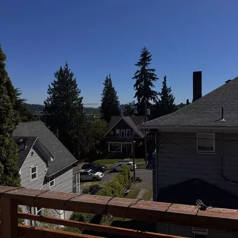 4110 Whitman Ave N, Seattle, WA 98103 photo 6
