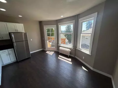 4110 Whitman Ave N, Seattle, WA 98103 photo 17
