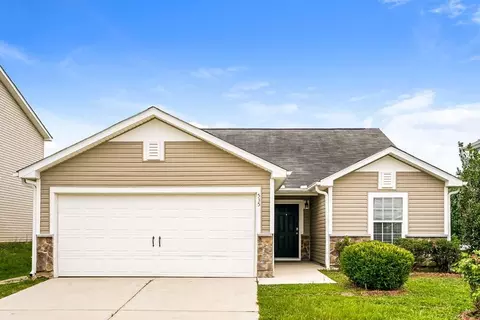 535 Kerriann Ln, Clayton, NC 27520
