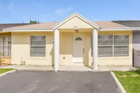 18221 NW 40th Ct, Miami Gardens, FL 33055