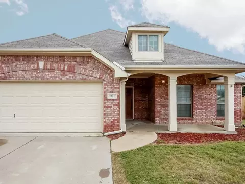 901 Lasso Ln, Mansfield, TX 76063