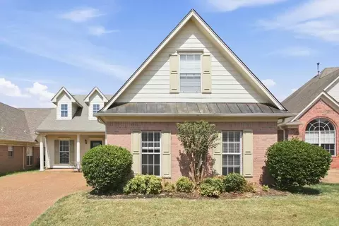 1146 Warwick Pl, Southaven, MS 38671
