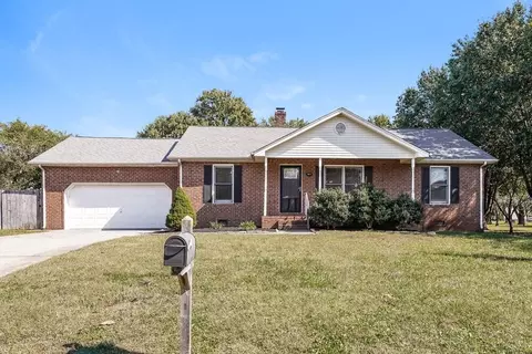 1811 Peartree Ct, Murfreesboro, TN 37128