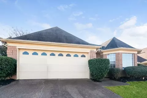 2214 Lake Hill Ct, Cordova, TN 38016