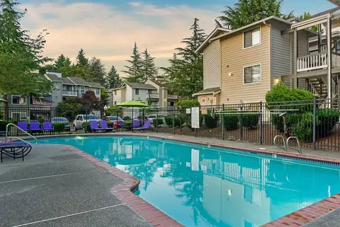 2307 NE 4th St, Renton, WA 98056 photo 2