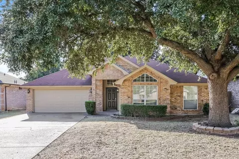 3805 Ashley Ln, Fort Worth, TX 76123