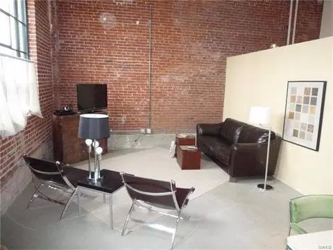 1720 Chouteau Ave #107, Saint Louis, MO 63103