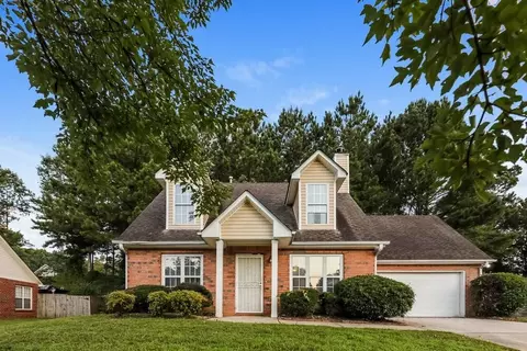 11081 Knotty Pine Pl, Hampton, GA 30228