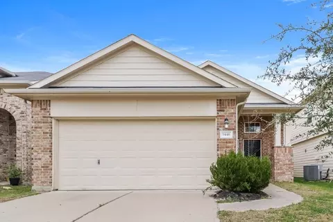 9446 Green Mills Dr, Houston, TX 77070