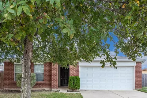 1100 Greenbend Dr, Denton, TX 76210