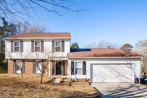 10800 Dungarvon Ct, Charlotte, NC 28262