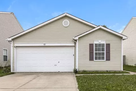 95 Snowflake Cir, Greenwood, IN 46143