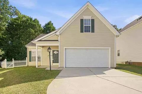 2716 Lead Crystal Ct, Raleigh, NC 27610