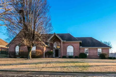 7643 Shadow Hills Dr, Arlington, TN 38002