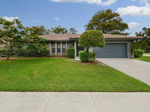 13640 Jonquil Pl, Wellington, FL 33414