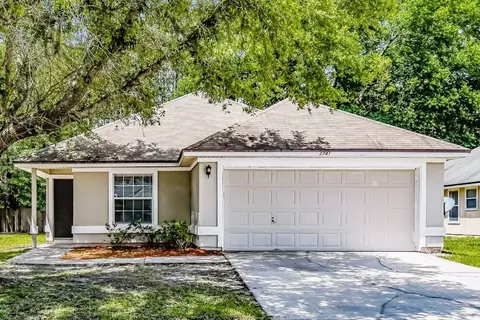 2741 Acorn Park Dr N, Jacksonville, FL 32218