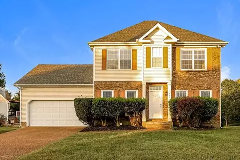 2648 Hansford Dr, Thompsons Station, TN 37179