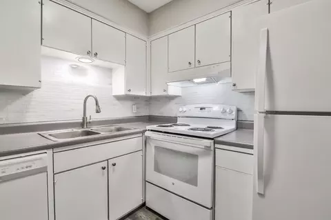 2400 44th St, Lubbock, TX 79412