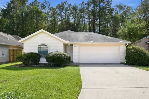 4323 Hanging Moss Dr, Orange Park, FL 32073
