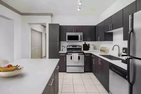 841 Handsworth Ln, Raleigh, NC 27607 photo 2