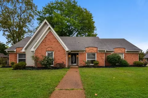1960 Maple Creek Dr, Cordova, TN 38016