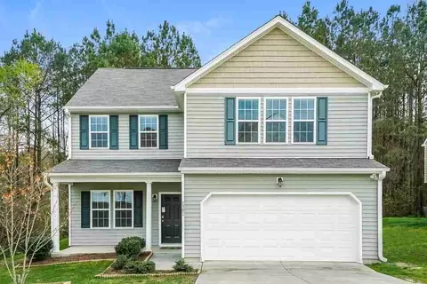 1301 Braemar Highland Dr, Zebulon, NC 27597