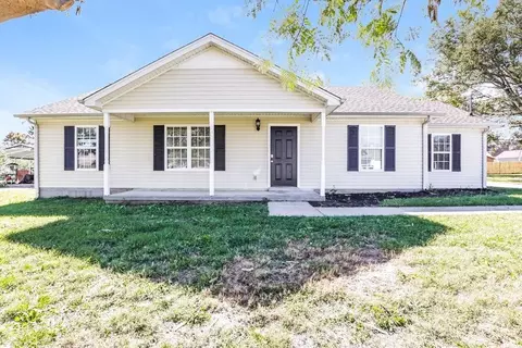 1120 Flowers Ct, Murfreesboro, TN 37130