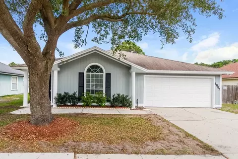 8037 Boonesborough Trl, Jacksonville, FL 32244