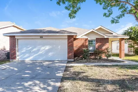 936 Poncho Ln, Haslet, TX 76052