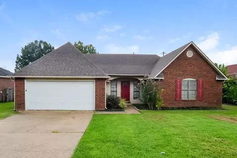 10264 Amanda Dr, Olive Branch, MS 38654