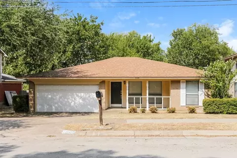 5108 Parliament Dr, Arlington, TX 76017